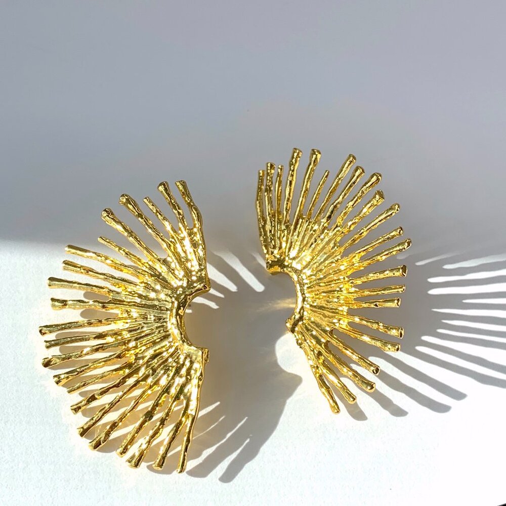 New ~ Anthropologie Oversized Gold Sunburst Earrings
